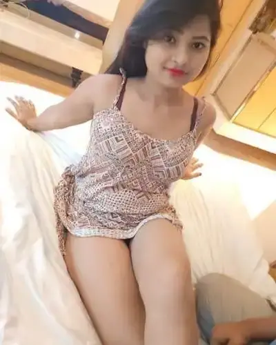 Call Girls in Arera Colony